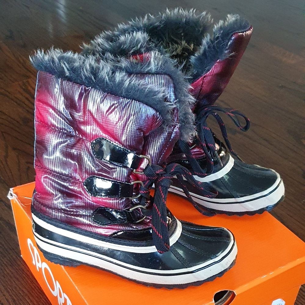 New Sporto Winnie Winter Boots Red Plaid Size 6